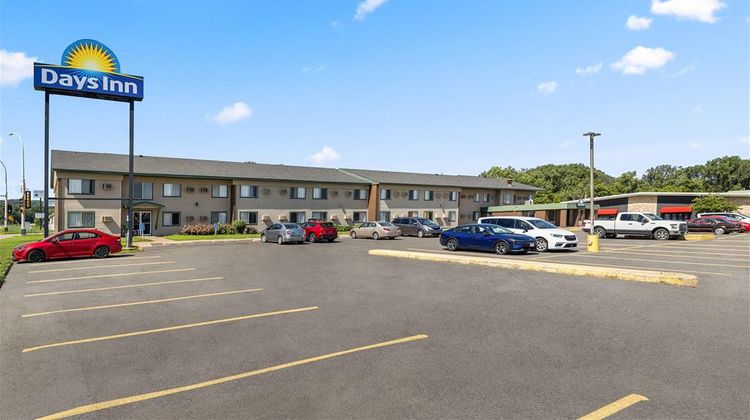 Days Inn Winona Exterior