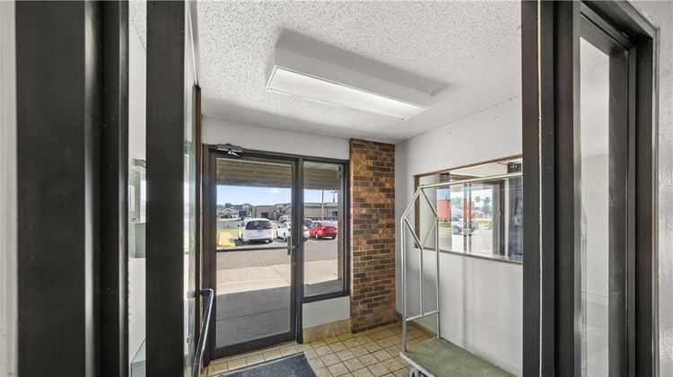 Days Inn Winona Lobby