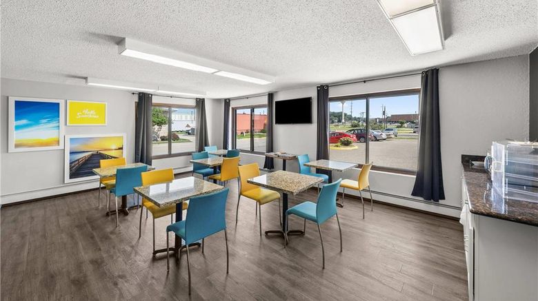 <b>Days Inn Winona Restaurant</b>. Images powered by <a href="https://iceportal.shijigroup.com/" title="IcePortal" target="_blank">IcePortal</a>.