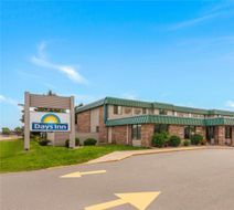 Days Inn Mason City Exterior