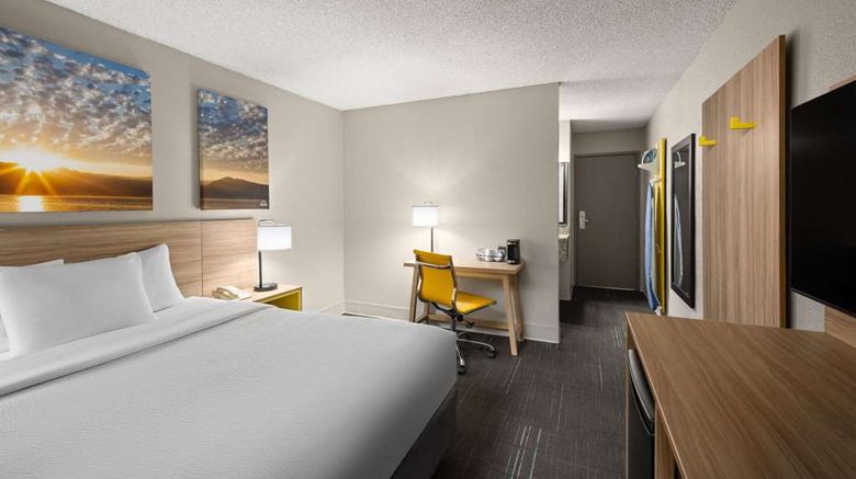 <b>Days Inn & Suites Bozeman Room</b>. Images powered by <a href="https://iceportal.shijigroup.com/" title="IcePortal" target="_blank">IcePortal</a>.