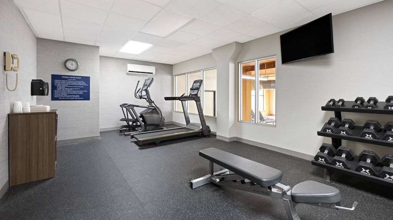<b>Days Inn & Suites Bozeman Health</b>. Images powered by <a href="https://iceportal.shijigroup.com/" title="IcePortal" target="_blank">IcePortal</a>.