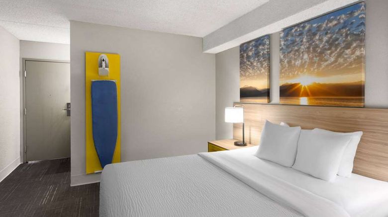 <b>Days Inn & Suites Bozeman Room</b>. Images powered by <a href="https://iceportal.shijigroup.com/" title="IcePortal" target="_blank">IcePortal</a>.
