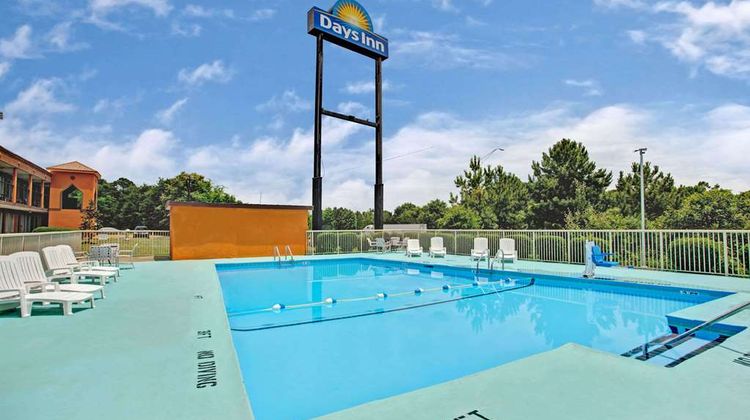Days Inn Benson Pool