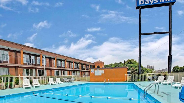 Days Inn Benson Pool