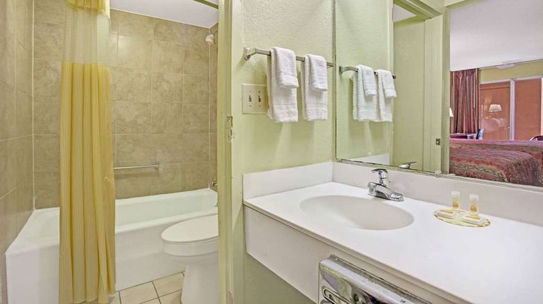 <b>Days Inn Benson Room</b>. Images powered by <a href="https://iceportal.shijigroup.com/" title="IcePortal" target="_blank">IcePortal</a>.