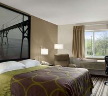 Super 8 Manistee Room