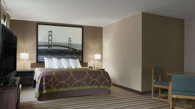 <b>Super 8 Manistee Suite</b>. Images powered by <a href="https://iceportal.shijigroup.com/" title="IcePortal" target="_blank">IcePortal</a>.