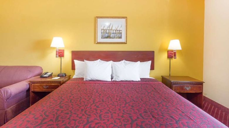 <b>Days Inn Tappahannock Room</b>. Images powered by <a href="https://iceportal.shijigroup.com/" title="IcePortal" target="_blank">IcePortal</a>.