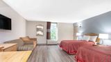 <b>Days Inn Clinton-Presbyterian College Room</b>. Images powered by <a href="https://iceportal.shijigroup.com/" title="IcePortal" target="_blank">IcePortal</a>.