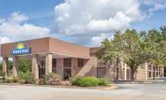 Days Inn Clinton-Presbyterian College