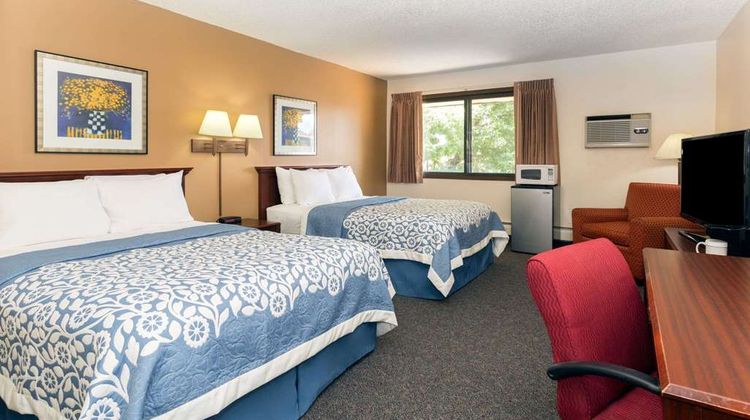 Days Inn by Wyndham, Fort Collins Room