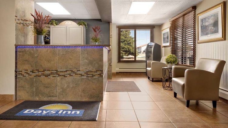 Days Inn by Wyndham, Fort Collins Lobby