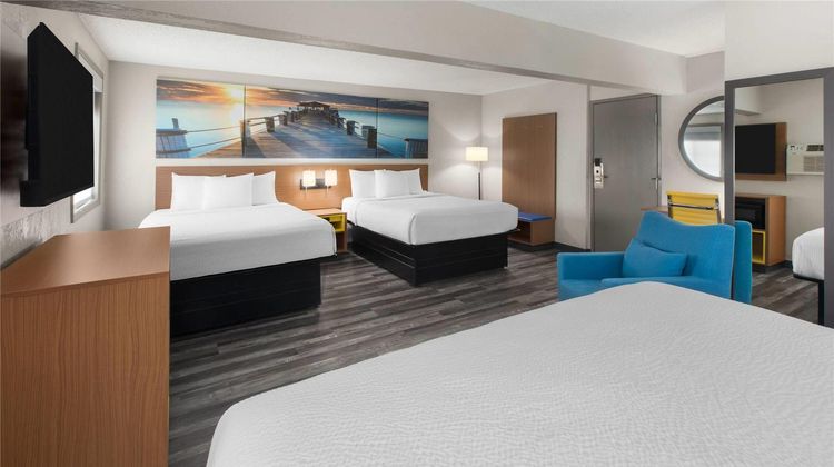 Days Inn Pierre Suite