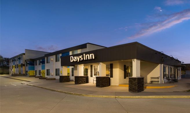 Days Inn Pierre Exterior