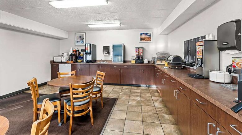 <b>Days Inn Sioux Falls Restaurant</b>. Images powered by <a href="https://iceportal.shijigroup.com/" title="IcePortal" target="_blank">IcePortal</a>.