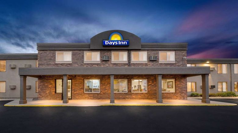 <b>Days Inn Sioux Falls Exterior</b>. Images powered by <a href="https://iceportal.shijigroup.com/" title="IcePortal" target="_blank">IcePortal</a>.