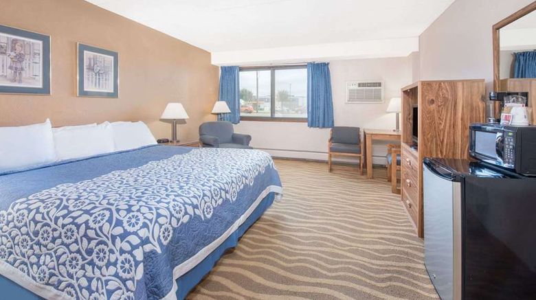 <b>Days Inn Sioux Falls Airport Room</b>. Images powered by <a href="https://iceportal.shijigroup.com/" title="IcePortal" target="_blank">IcePortal</a>.