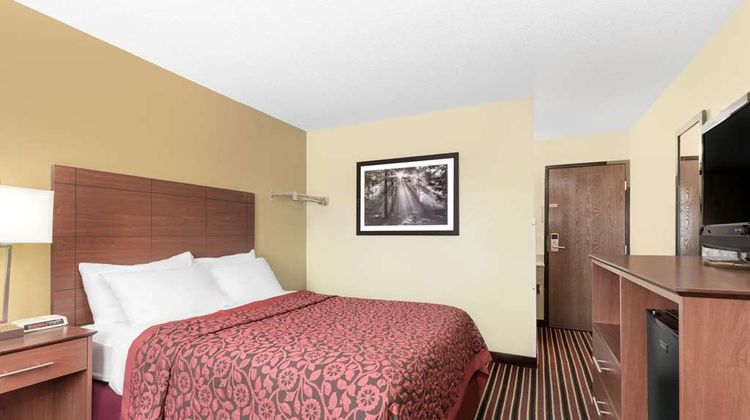 Days Inn Newton Room