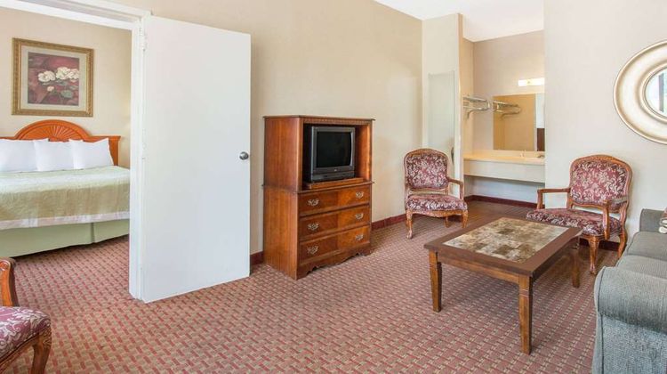 Days Inn Princeton Suite