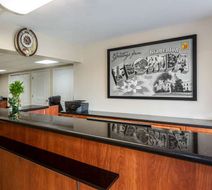 Super 8 Bradenton Sarasota Area Lobby