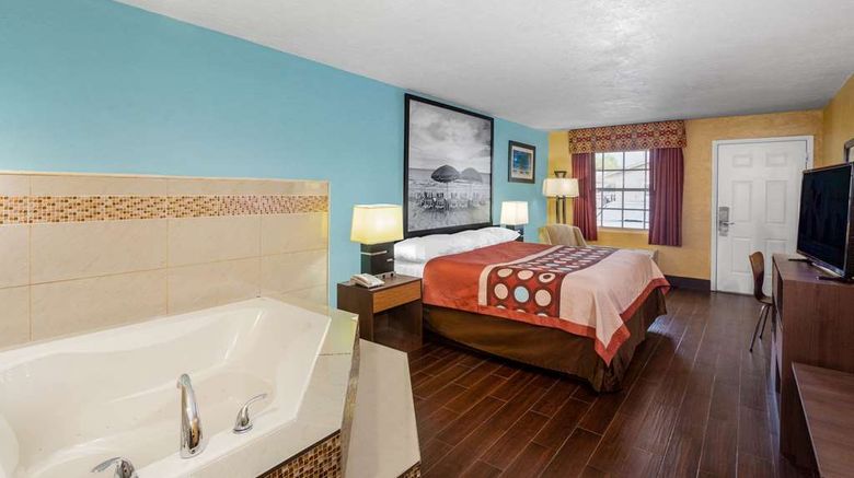 <b>Super 8 Bradenton Sarasota Area Suite</b>. Images powered by <a href="https://iceportal.shijigroup.com/" title="IcePortal" target="_blank">IcePortal</a>.