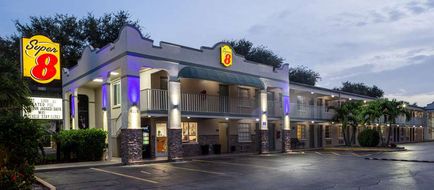 Super 8 Bradenton Sarasota Area Exterior