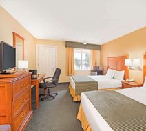 Ramada Flagstaff East Room