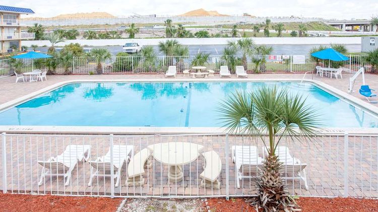 Days Inn by Wyndham Orlando Downtown Pool