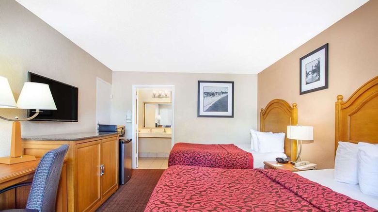 <b>Days Inn by Wyndham Orlando Downtown Room</b>. Images powered by <a href="https://iceportal.shijigroup.com/" title="IcePortal" target="_blank">IcePortal</a>.
