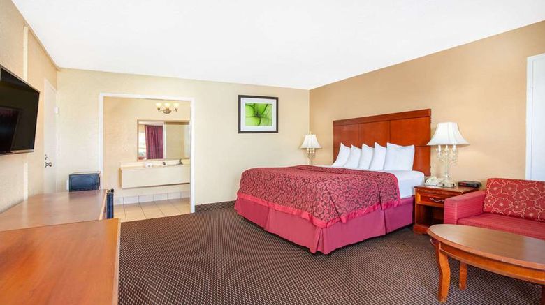 <b>Days Inn by Wyndham Orlando Downtown Room</b>. Images powered by <a href="https://iceportal.shijigroup.com/" title="IcePortal" target="_blank">IcePortal</a>.