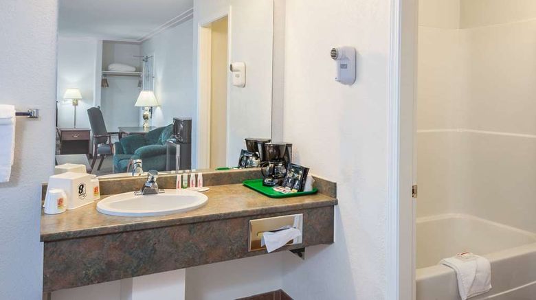 <b>Super 8 100 Mile House Room</b>. Images powered by <a href="https://iceportal.shijigroup.com/" title="IcePortal" target="_blank">IcePortal</a>.