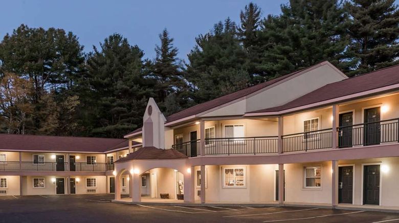<b>Howard Johnson Express Inn Lenox Exterior</b>. Images powered by <a href="https://iceportal.shijigroup.com/" title="IcePortal" target="_blank">IcePortal</a>.