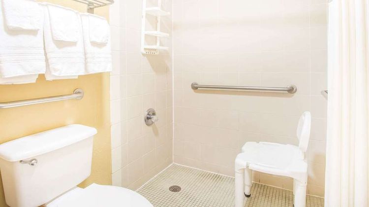 Days Inn Athens Room