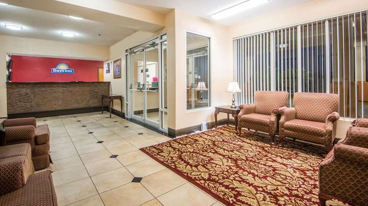 Days Inn Coliseum Montgomery Lobby