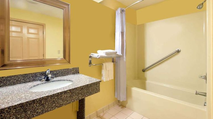 Days Inn Coliseum Montgomery Room