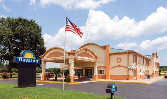 Days Inn Coliseum Montgomery Exterior