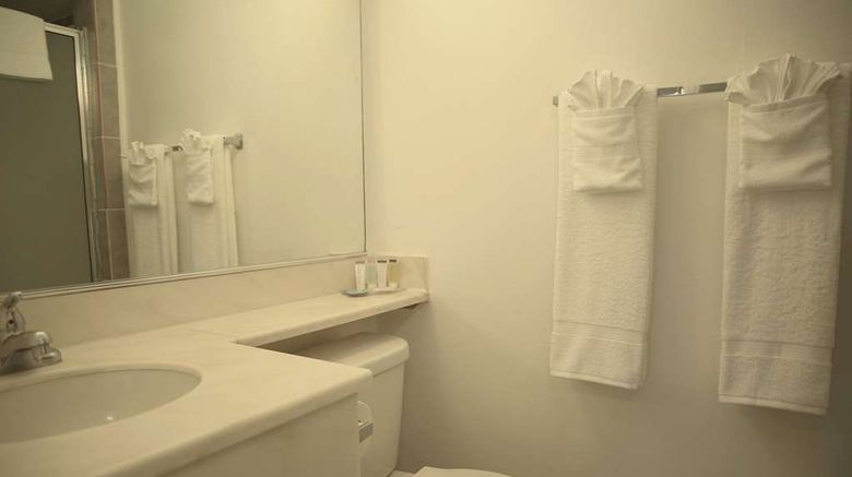 <b>Travelodge Burbank-Glendale Room</b>. Images powered by <a href="https://iceportal.shijigroup.com/" title="IcePortal" target="_blank">IcePortal</a>.
