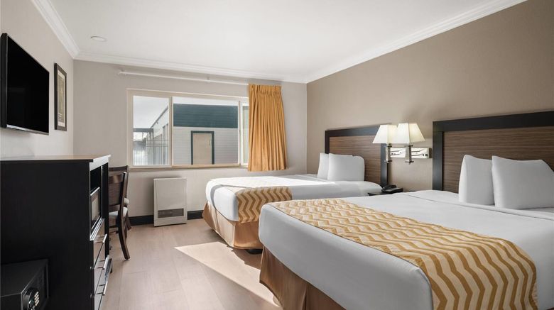 <b>Travelodge Eureka Room</b>. Images powered by <a href="https://iceportal.shijigroup.com/" title="IcePortal" target="_blank">IcePortal</a>.