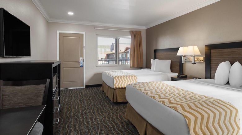 <b>Travelodge Eureka Room</b>. Images powered by <a href="https://iceportal.shijigroup.com/" title="IcePortal" target="_blank">IcePortal</a>.