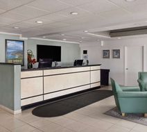 Monterey Bay Travelodge Lobby