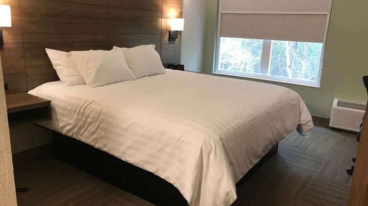 Baymont by Wyndham Lake Park Valdosta I75 Room