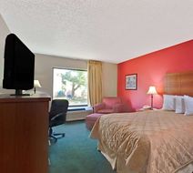 Ramada Pearl/Jackson Airport Room