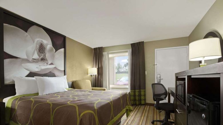 <b>Super 8 Tupelo Airport Room</b>. Images powered by <a href="https://iceportal.shijigroup.com/" title="IcePortal" target="_blank">IcePortal</a>.