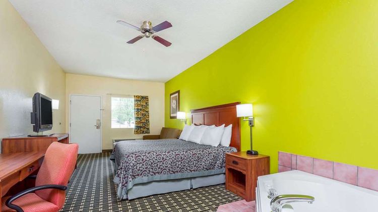 Days Inn Trenton Room