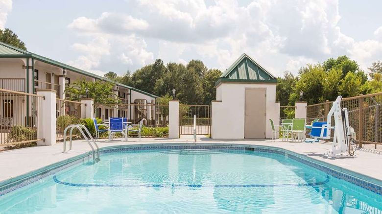 <b>Super 8 Dothan Pool</b>. Images powered by <a href="https://iceportal.shijigroup.com/" title="IcePortal" target="_blank">IcePortal</a>.