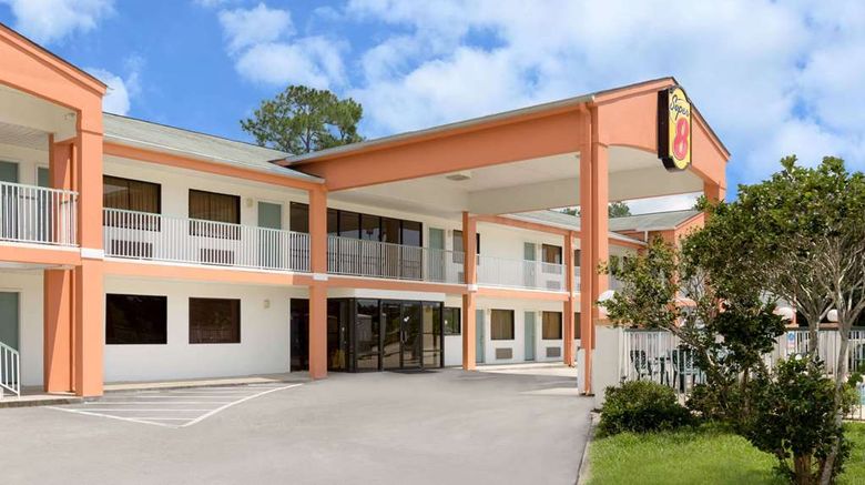 Super 8 Ocean Springs Biloxi Exterior. Images powered by <a href="https://iceportal.shijigroup.com" target="_blank" rel="noopener">Ice Portal</a>.