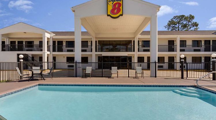 Super 8 Ocean Springs Biloxi Pool