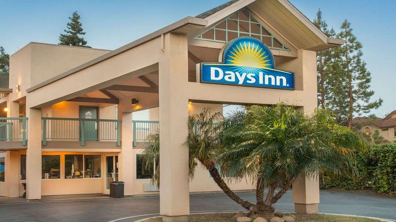 <b>Days Inn by Wyndham Redwood City Exterior</b>. Images powered by <a href="https://iceportal.shijigroup.com/" title="IcePortal" target="_blank">IcePortal</a>.
