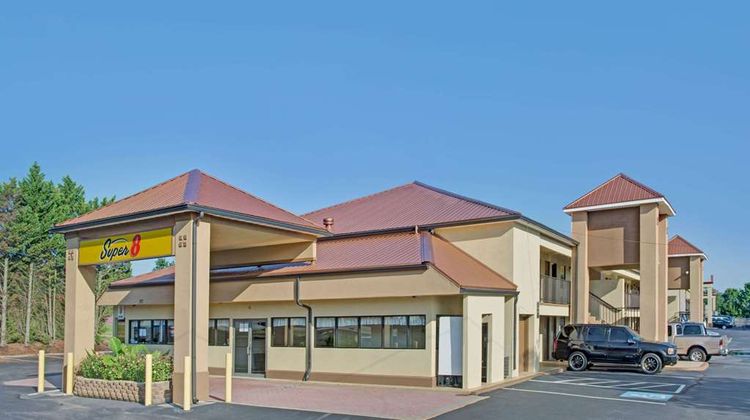 Super 8 Suwanee Exterior